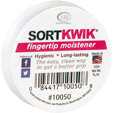 Lee Sortkwik Fingertip Moistener